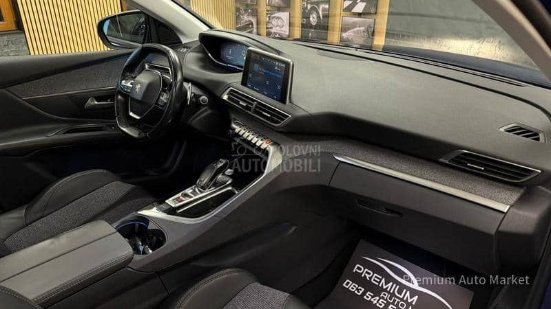 Peugeot 3008 //PANO//AUT/NOV