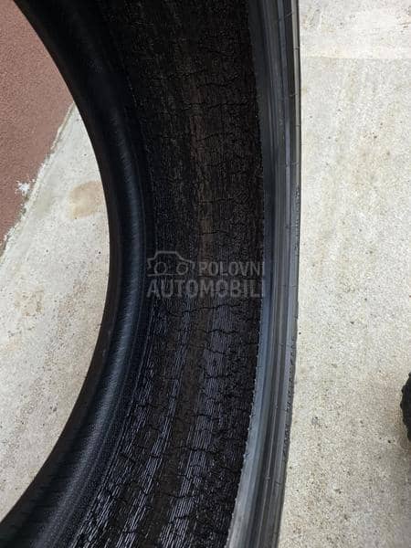 Pirelli 255/45 R19 Letnja