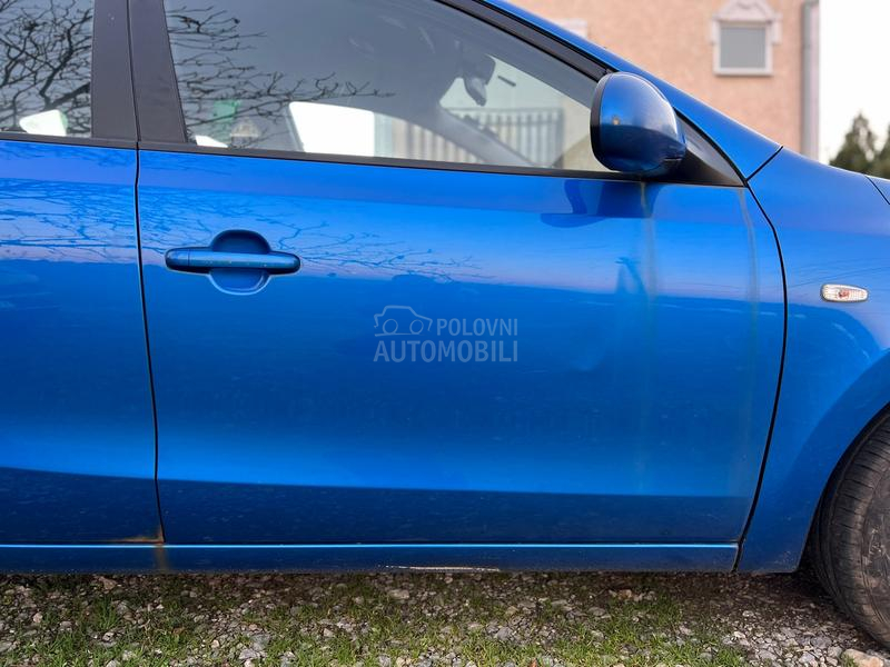 Vrata leva desna prednja