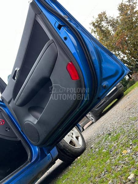 Vrata leva desna prednja