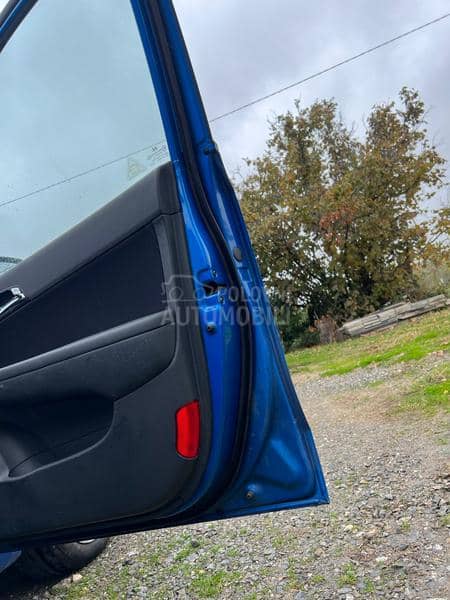 Vrata leva desna prednja