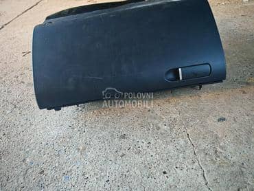 kaseta, ladica za Audi A4