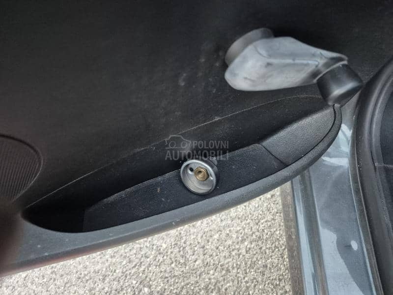 Peugeot 207 1.4 B/G TOOP