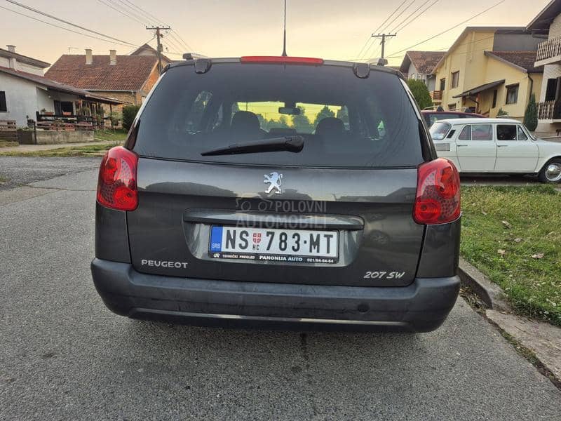 Peugeot 207 1.4 B/G TOOP