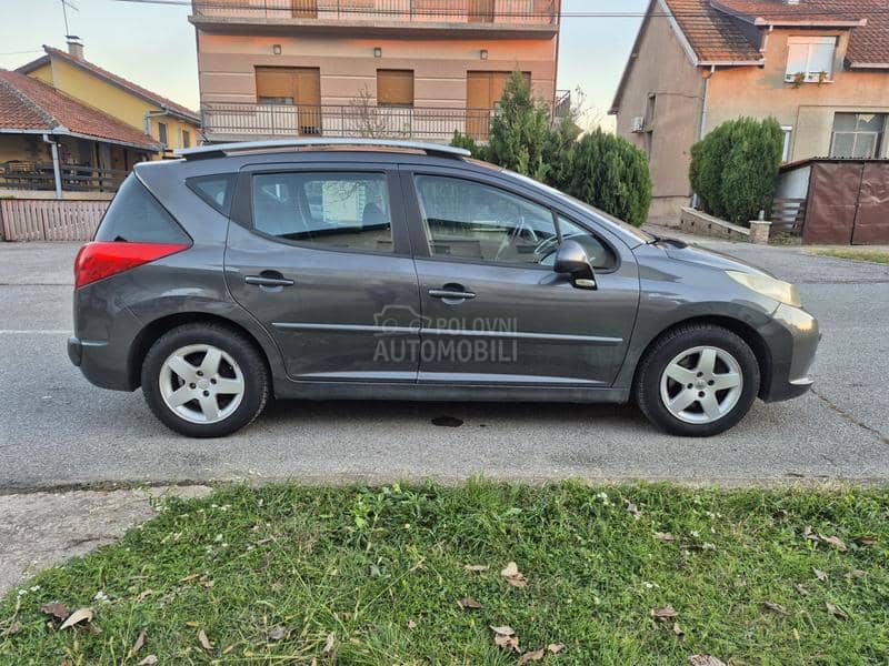 Peugeot 207 1.4 B/G TOOP