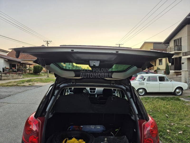 Peugeot 207 1.4 B/G TOOP