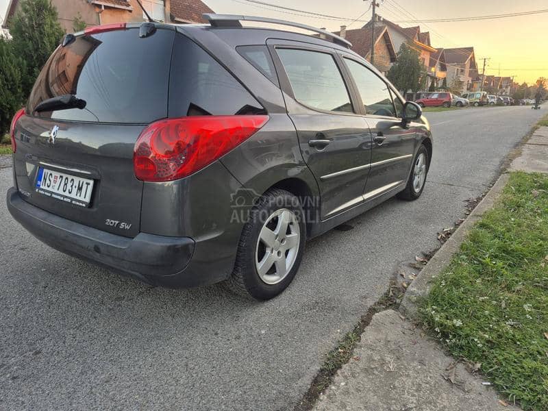 Peugeot 207 1.4 B/G TOOP