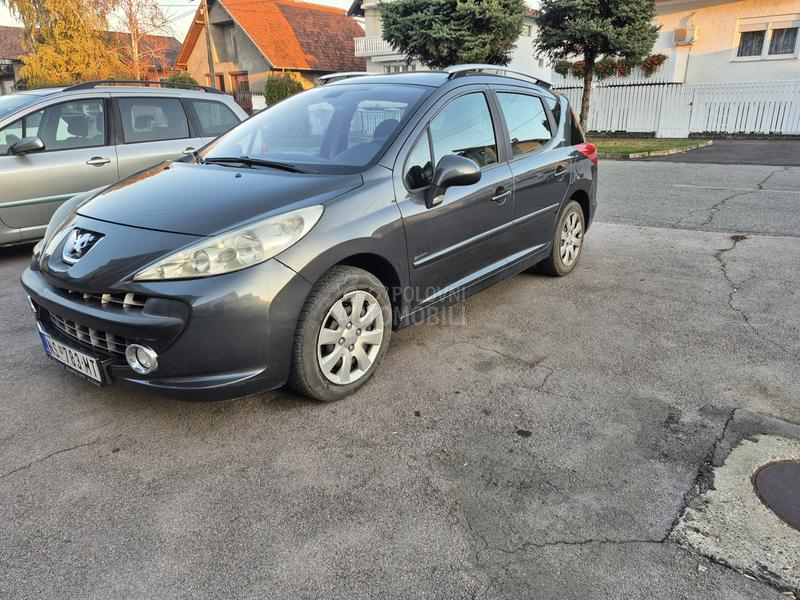 Peugeot 207 1.4 B/G TOOP