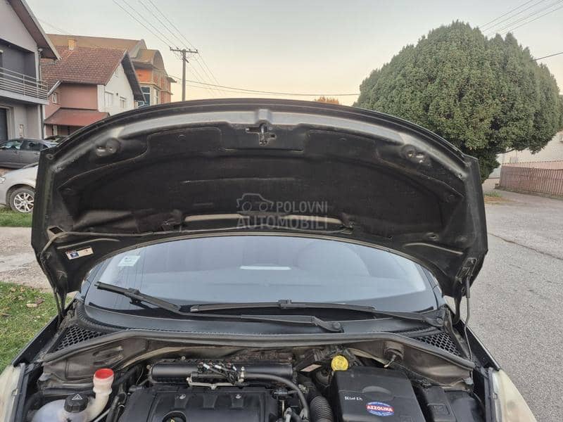 Peugeot 207 1.4 B/G TOOP