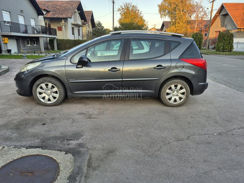 Peugeot 207 1.4 B/G TOOP