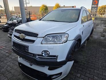 Chevrolet Captiva 2010. god. -  kompletan auto u delovima
