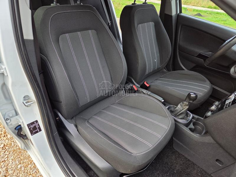 Opel Corsa D 1.4  CH NOVA GLANC