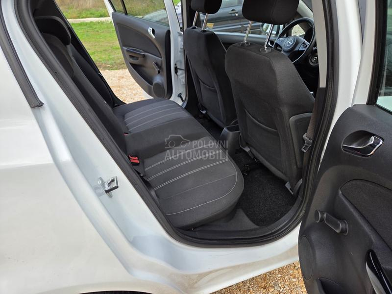 Opel Corsa D 1.4  CH NOVA GLANC