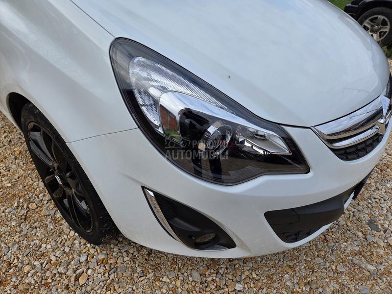 Opel Corsa D 1.4  CH NOVA GLANC