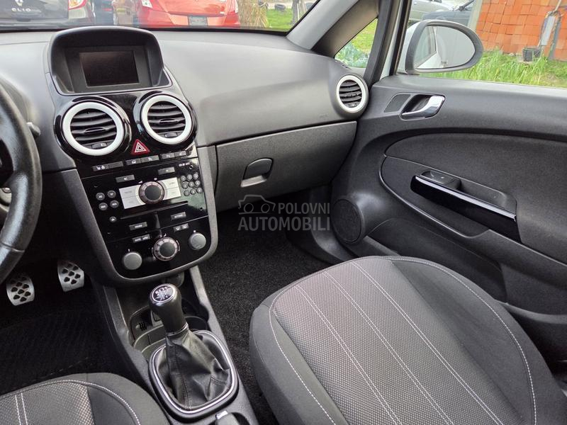 Opel Corsa D 1.4  CH NOVA GLANC