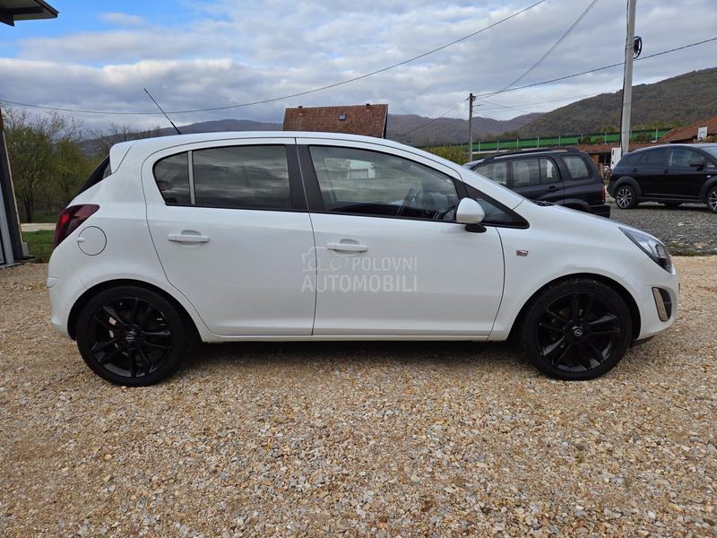 Opel Corsa D 1.4  CH NOVA GLANC