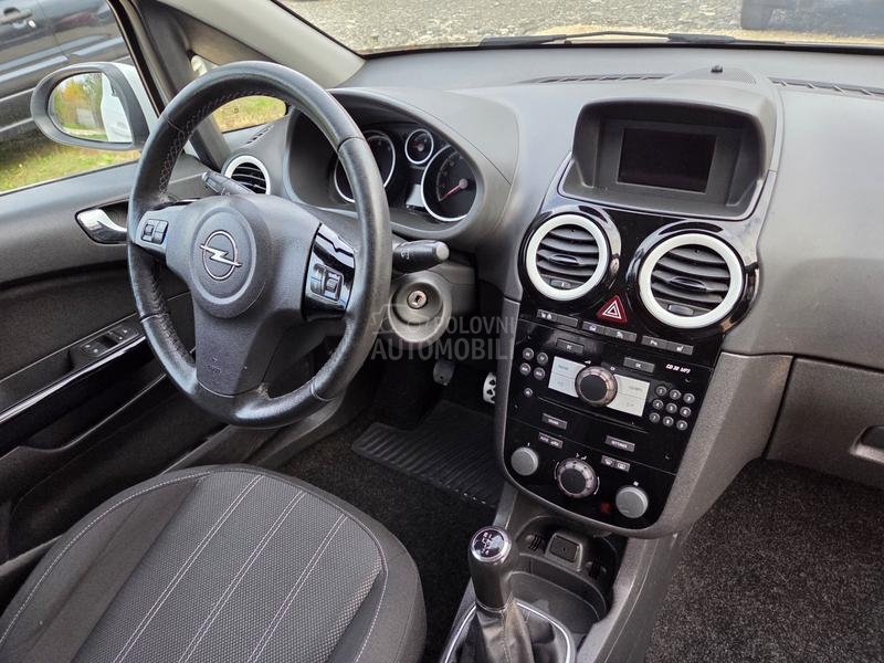 Opel Corsa D 1.4  CH NOVA GLANC