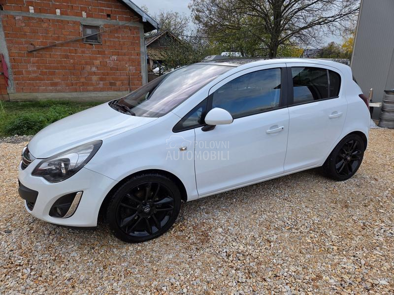 Opel Corsa D 1.4  CH NOVA GLANC