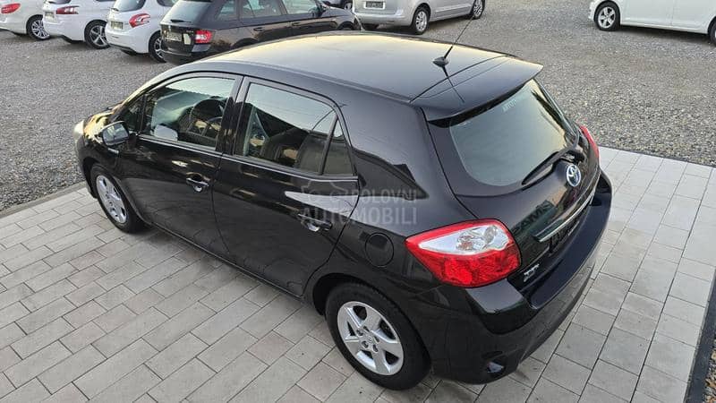 Toyota Auris HYBRID