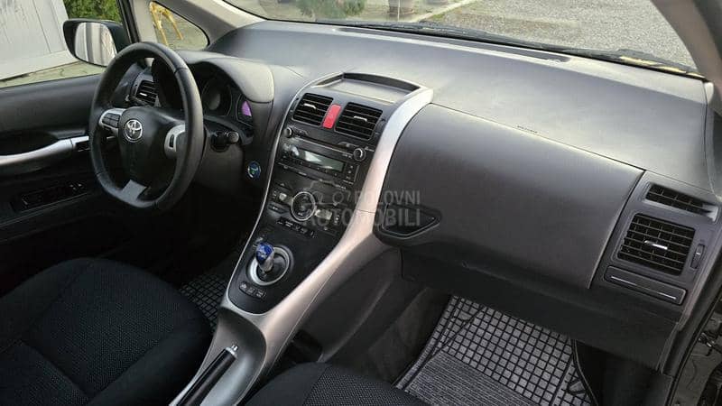 Toyota Auris HYBRID