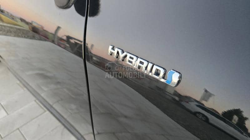 Toyota Auris HYBRID