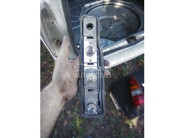 Nosac sijalica stop svetla za Opel Astra G