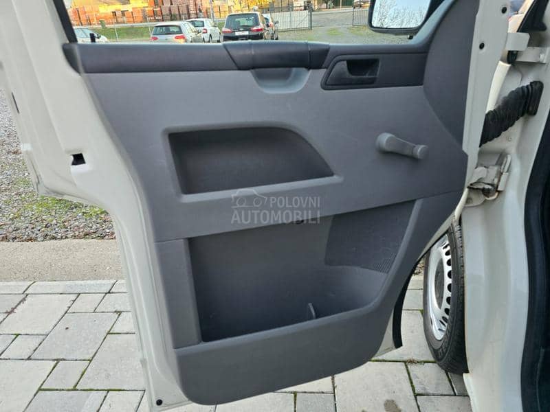Volkswagen Transporter T5 1.9 tdi