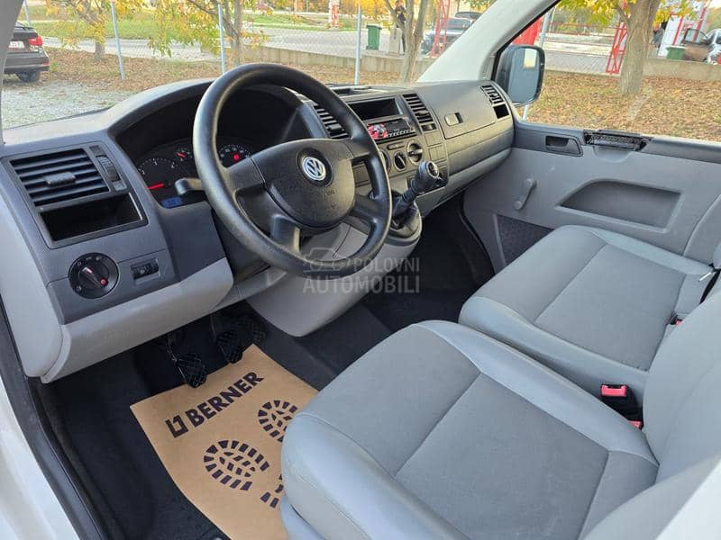 Volkswagen Transporter T5 1.9 tdi