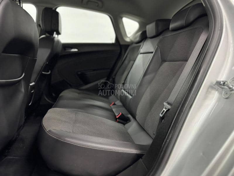 Opel Astra J 1.4T AUT/XEN/NAV CH