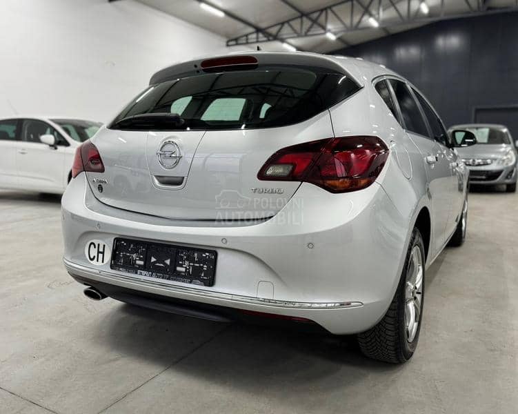 Opel Astra J 1.4T AUT/XEN/NAV CH