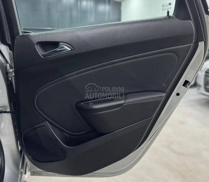 Opel Astra J 1.4T AUT/XEN/NAV CH