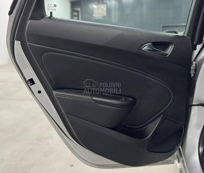 Opel Astra J 1.4T AUT/XEN/NAV CH