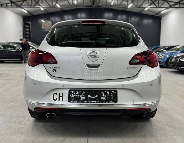 Opel Astra J 1.4T AUT/XEN/NAV CH