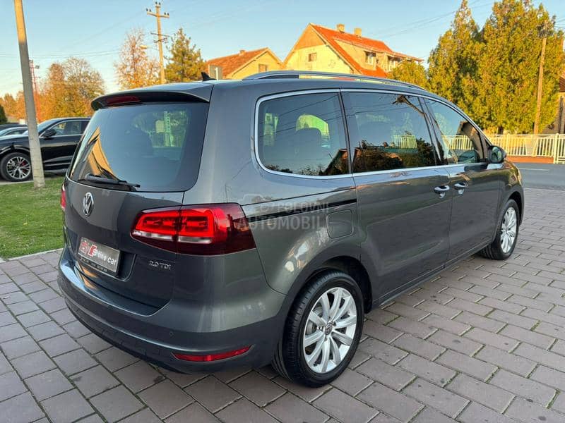 Volkswagen Sharan 2.0TDI DSG HIGHLINE