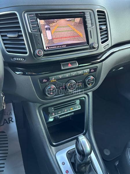 Volkswagen Sharan 2.0TDI DSG HIGHLINE