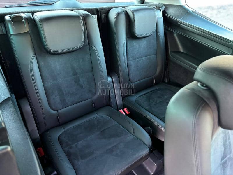 Volkswagen Sharan 2.0TDI DSG HIGHLINE