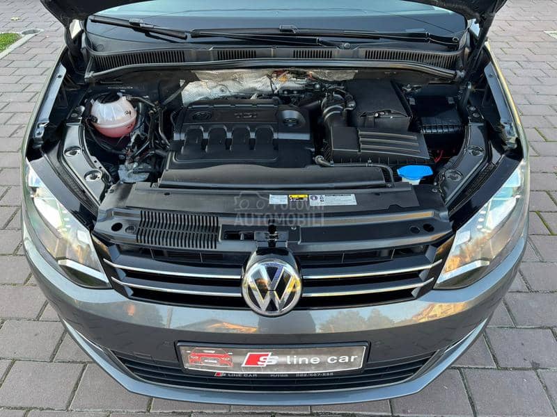 Volkswagen Sharan 2.0TDI DSG HIGHLINE