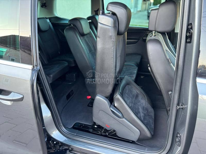 Volkswagen Sharan 2.0TDI DSG HIGHLINE