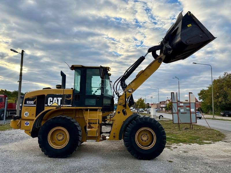 CAT 930G