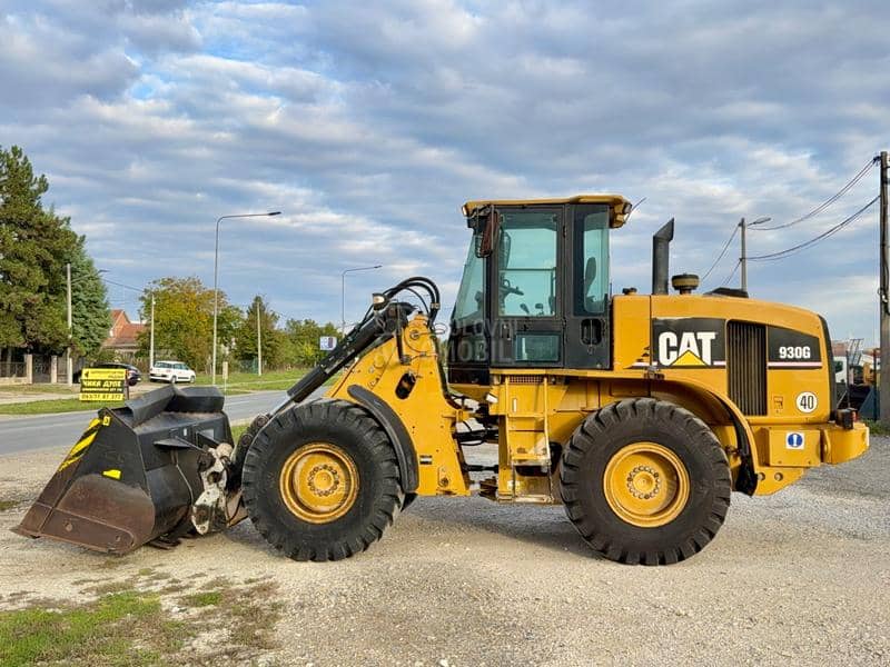 CAT 930G