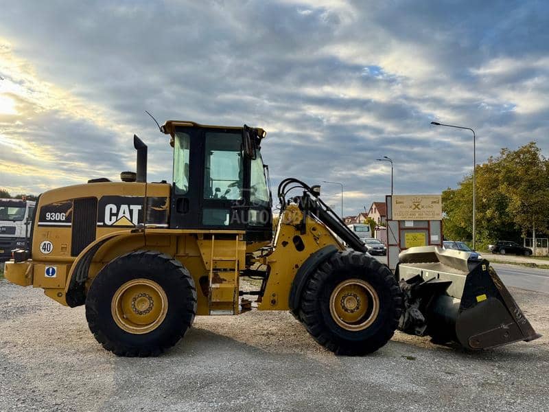 CAT 930G