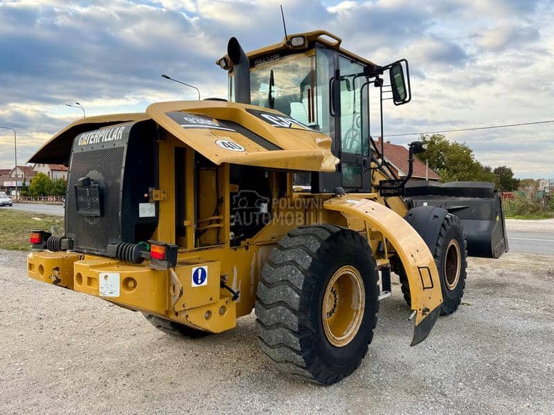 CAT 930G
