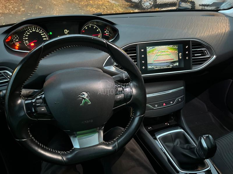 Peugeot 308 1.2 Allure Premium