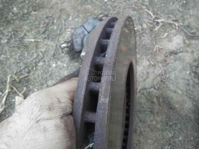 Prednji diskovi i plocice