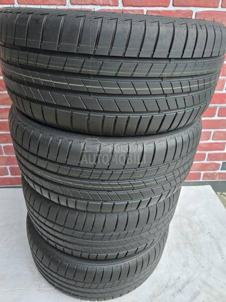 Bridgestone 225/40 R18 Letnja