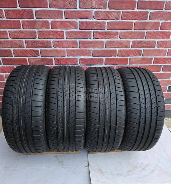 Bridgestone 225/40 R18 Letnja