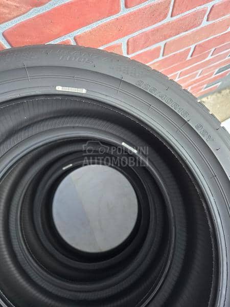 Bridgestone 225/40 R18 Letnja