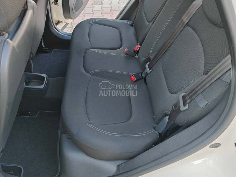 Renault Captur 1.5 DCi /EDC /INTENS