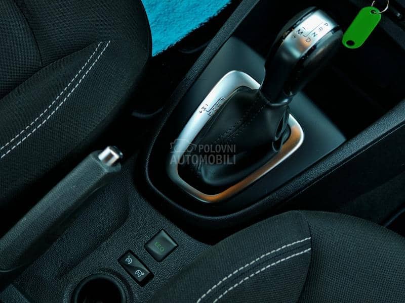 Renault Captur 1.5 DCi /EDC /INTENS