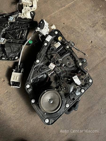 podizac i brava touareg